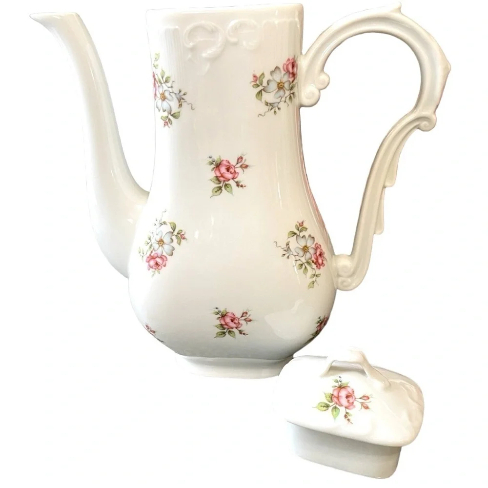 Princess House teapot, Rose Garden pattern, excellent condition, vintage